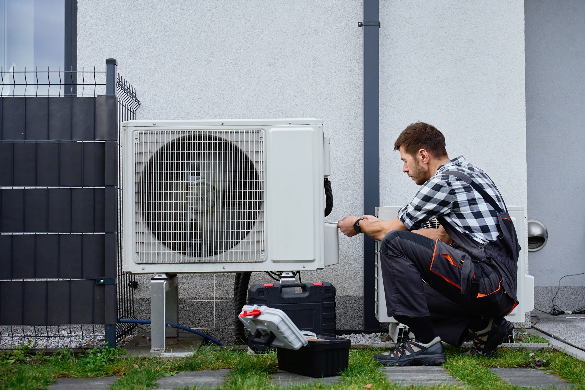 Commercial & Domestic Heating, Gas and Air Conditioning Specialists